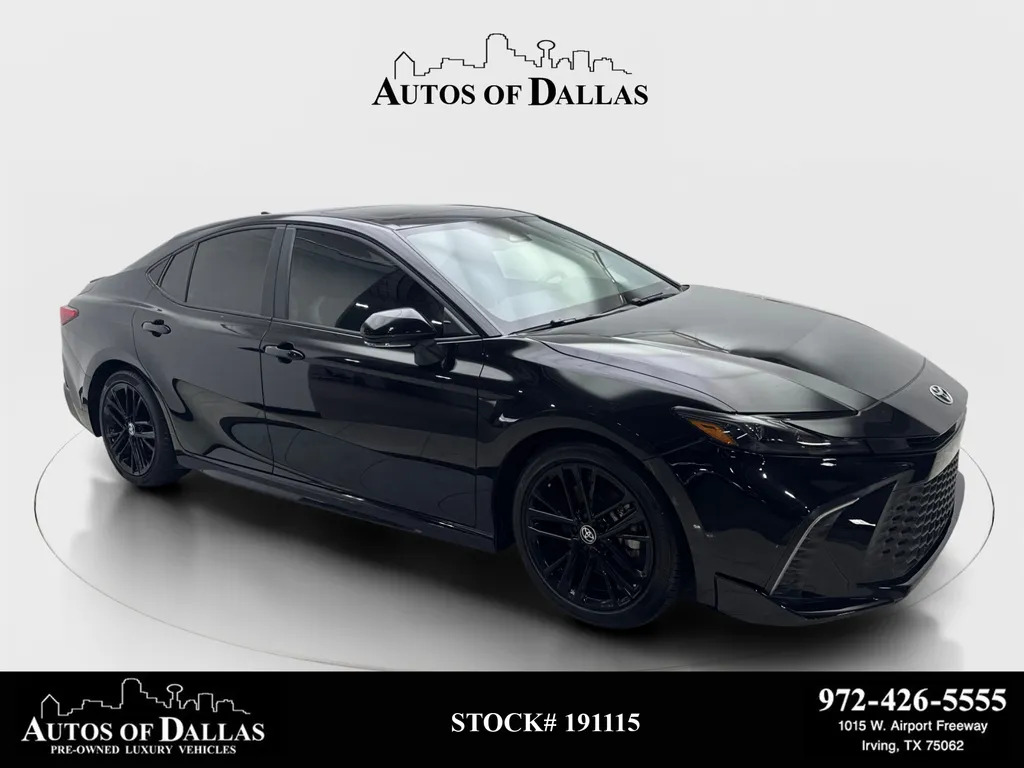 2025 Toyota Camry SE