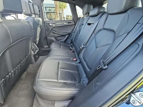 More photos of 2024 Porsche Macan NAV,CAM,PANO,HTD STS,BLIND SPOT,18" WLS at Autos of Dallas - Irving, TX