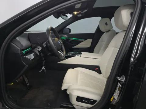 More photos of 2025 BMW i5 eDrive40 M SPORT,NAV,CAM,PANO,HTD STS,HEADS UP at Autos of Dallas - Irving, TX