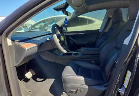 More photos of 2024 Tesla Model Y Performance NAV,CAM,PANO,HTD STS,BLIND SPOT at Autos of Dallas - Irving, TX