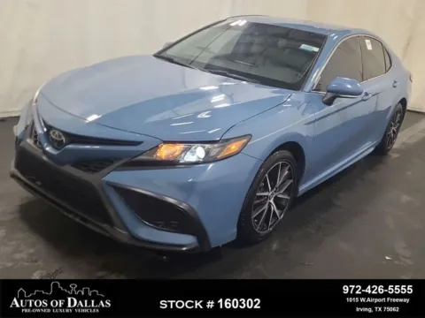Gray 2023 Toyota Camry SE for sale in Irving, TX