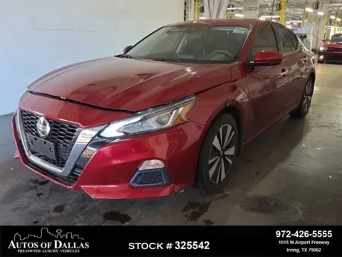 Red 2022 Nissan Altima 2.5 SV for sale in Irving, TX