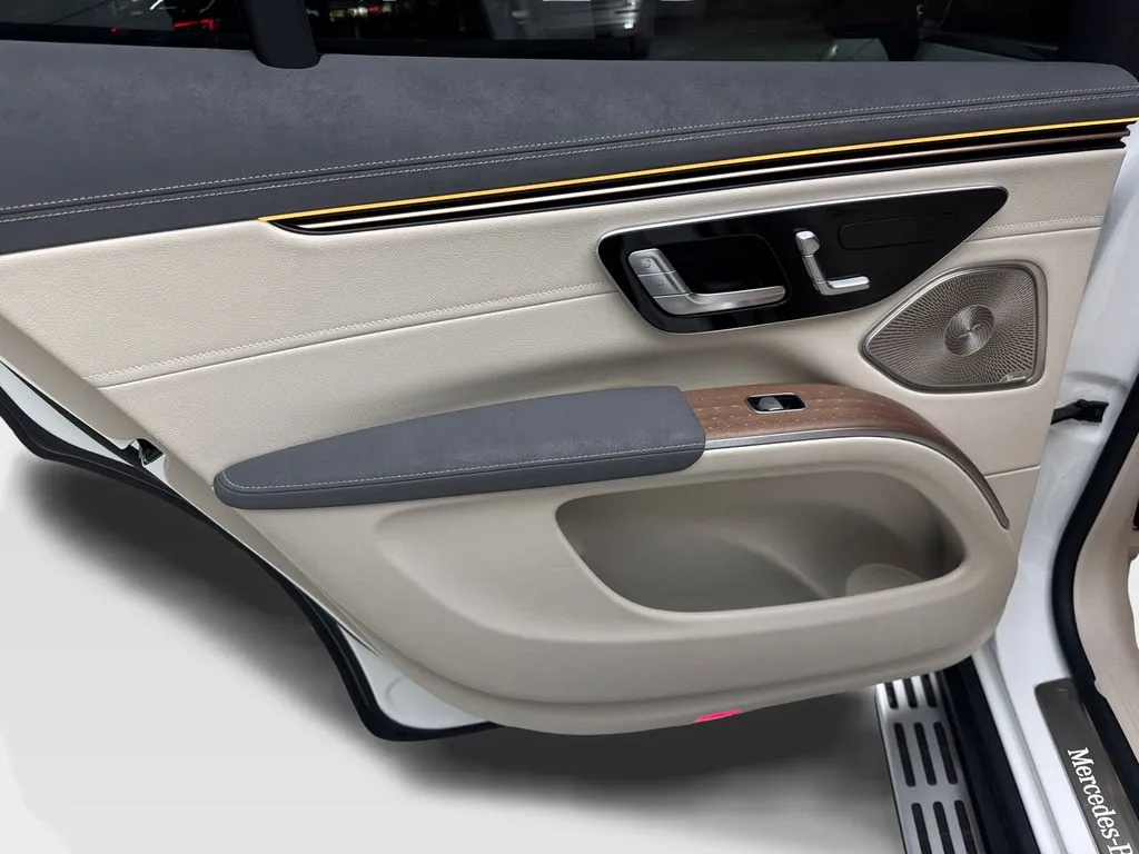 2023 Mercedes-Benz EQS SUV Base - Photo 34
