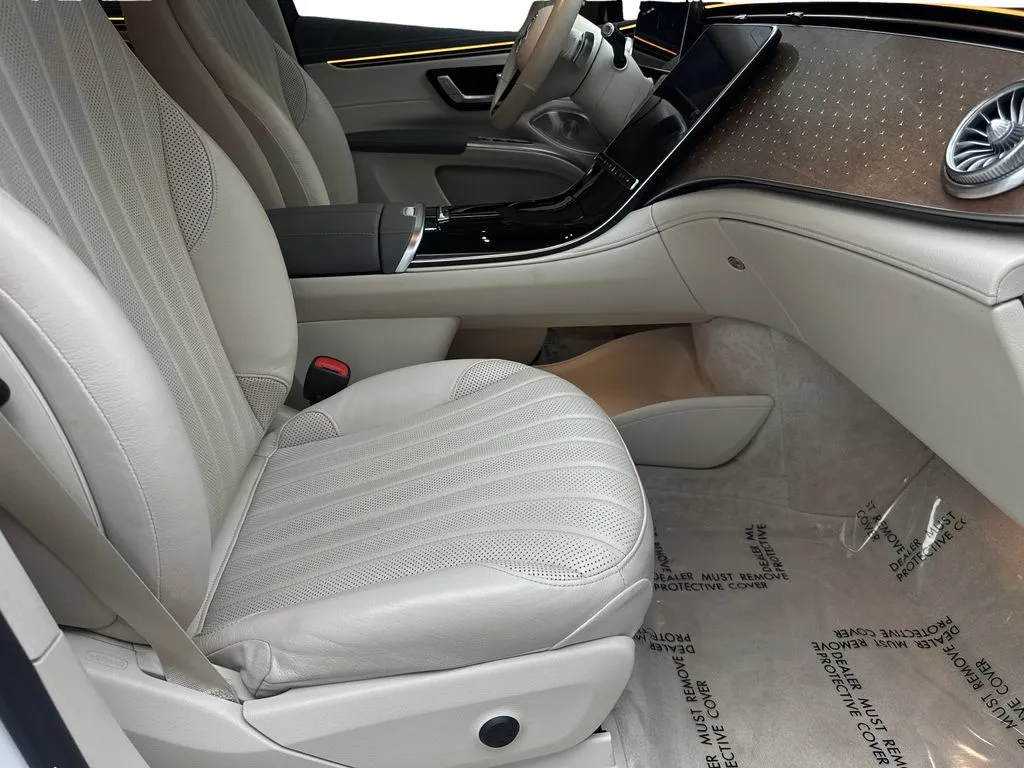 2023 Mercedes-Benz EQS SUV Base - Photo 42