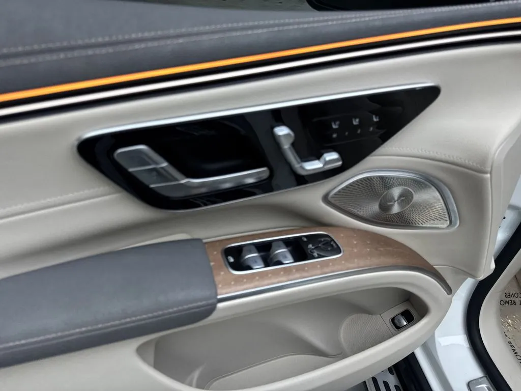2023 Mercedes-Benz EQS SUV Base - Photo 30