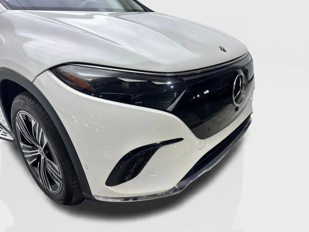 2023 Mercedes-Benz EQS SUV Base - Photo 17