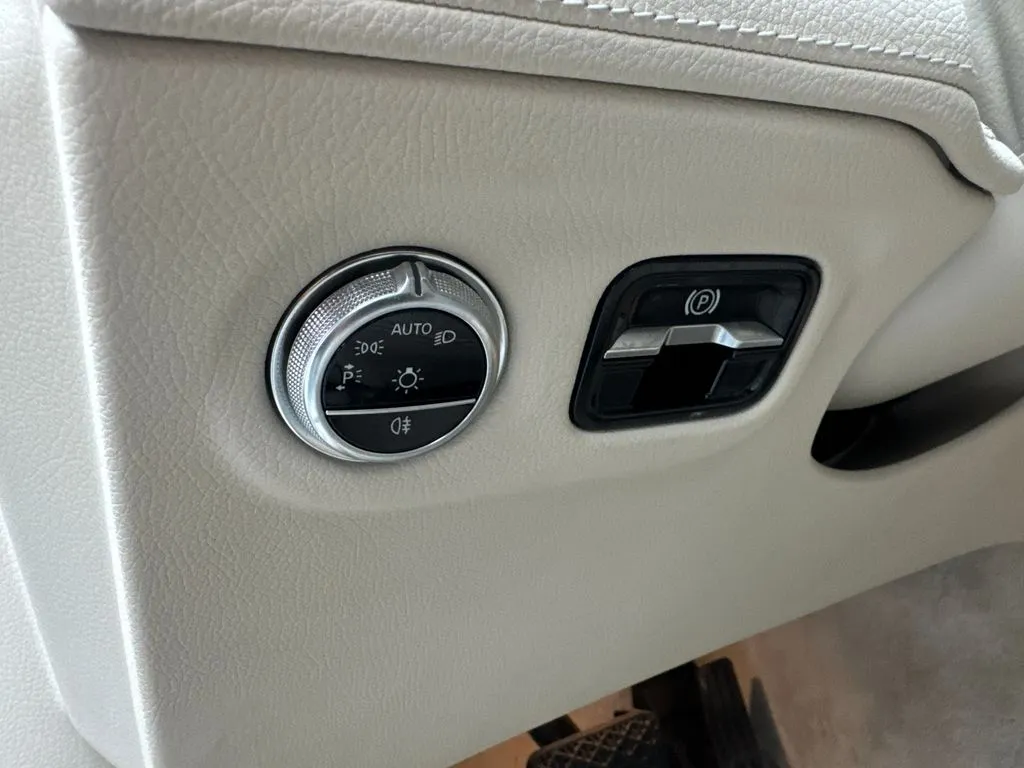 2023 Mercedes-Benz EQS SUV Base - Photo 52