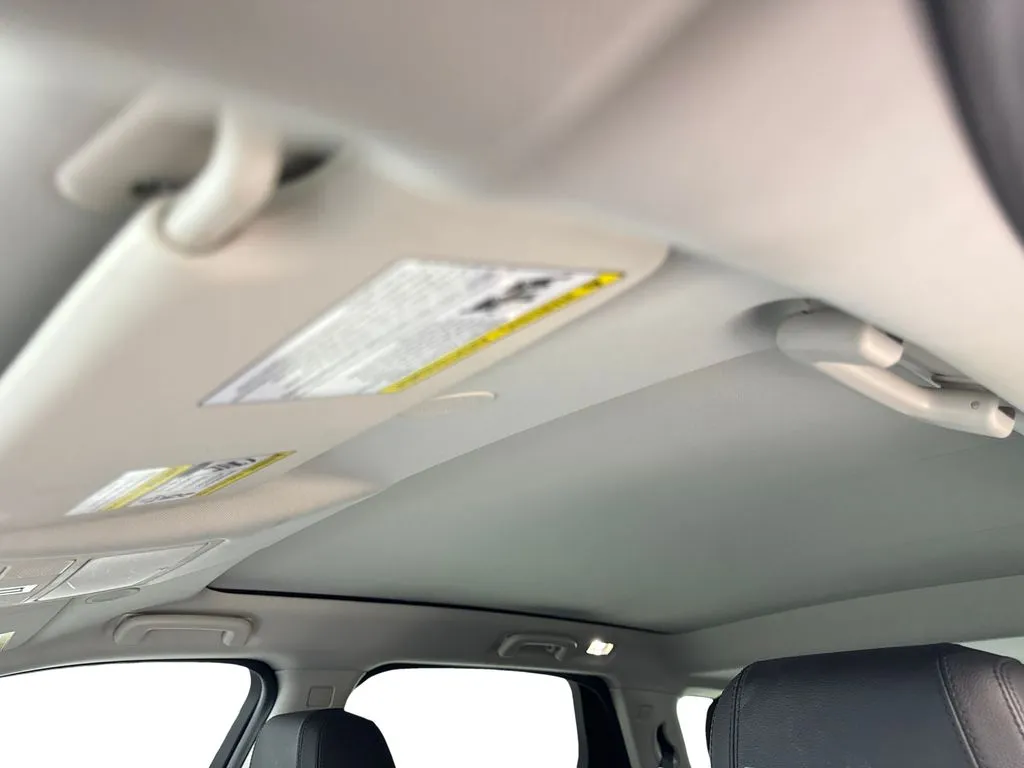 2022 Land Rover Discovery Sport SE - Photo 68