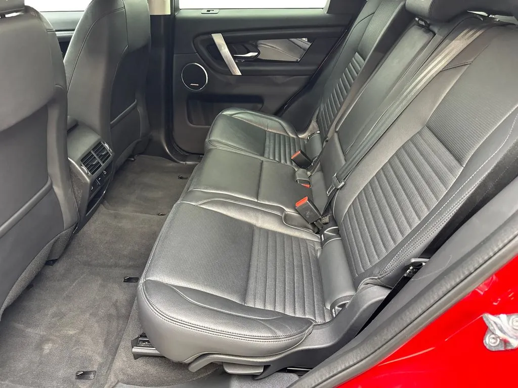 2022 Land Rover Discovery Sport SE - Photo 32