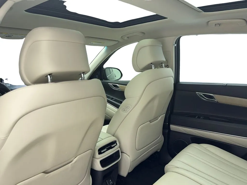 2023 GENESIS GV80 Standard - Photo 42