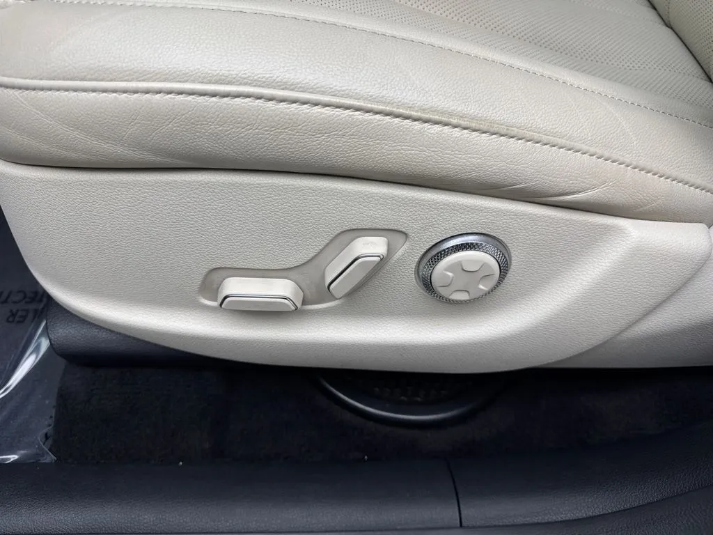 2023 GENESIS GV80 Standard - Photo 31