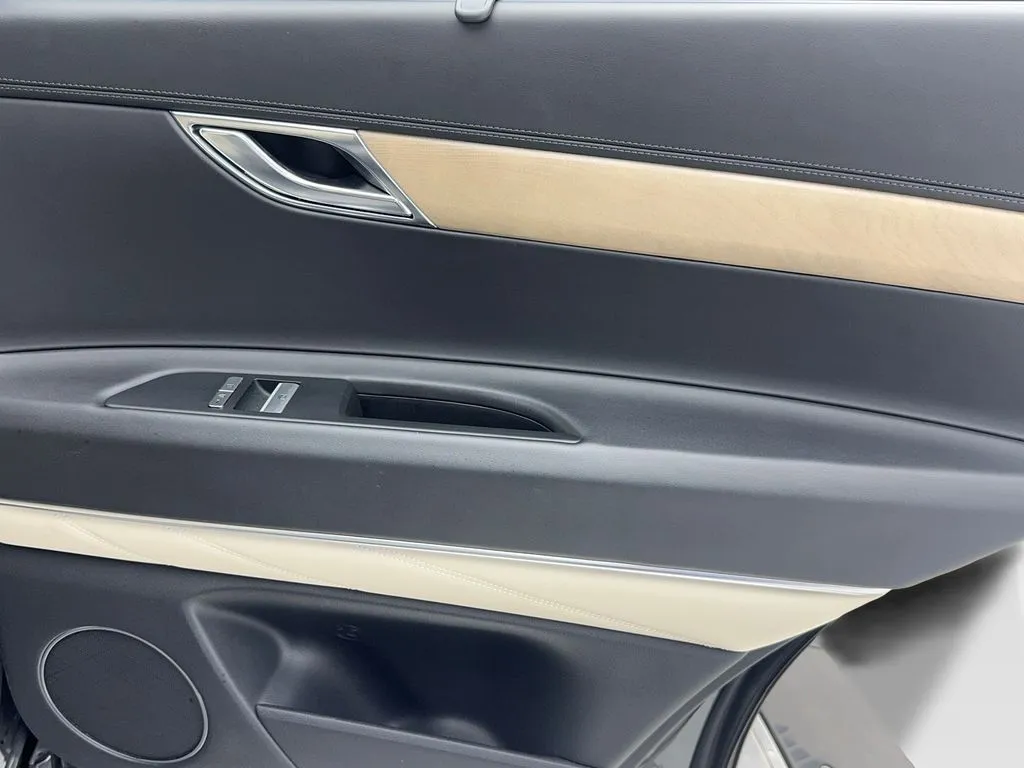 2023 GENESIS GV80 Standard - Photo 53