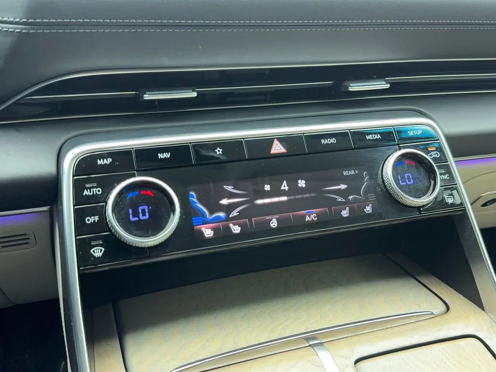 2023 GENESIS GV80 Standard - Photo 31