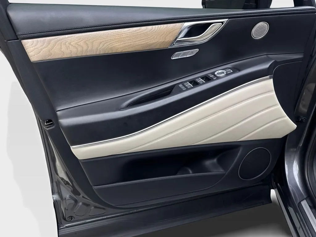 2023 GENESIS GV80 Standard - Photo 32