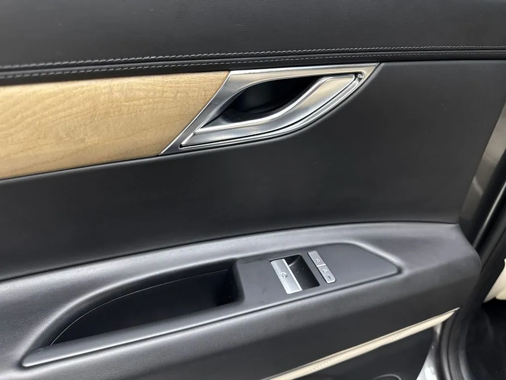 2023 GENESIS GV80 Standard - Photo 39