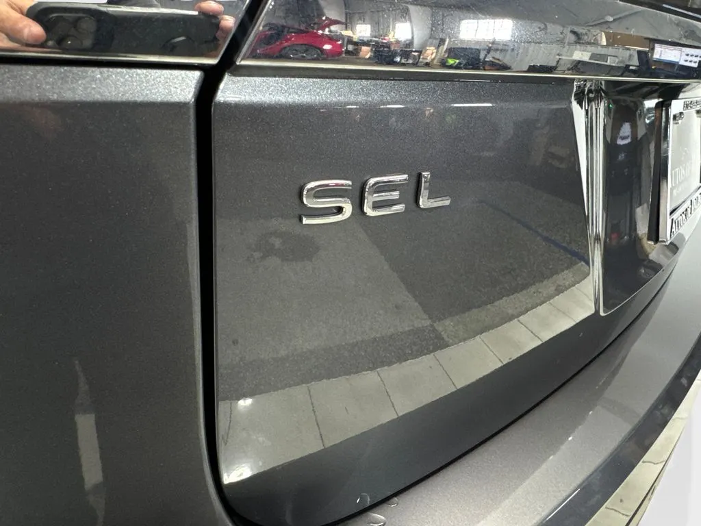 2023 Volkswagen Atlas SEL - Photo 23