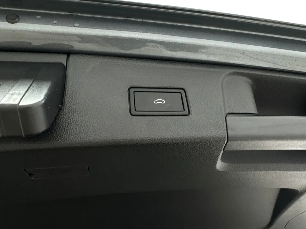 2023 Volkswagen Atlas SEL - Photo 89