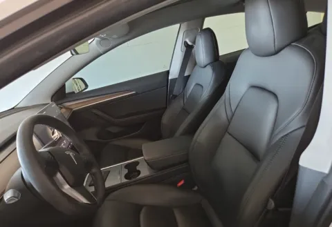 More photos of 2023 Tesla Model 3 NAV,CAM,PANO,HTD ST,BLIND SPOT at Autos of Dallas - Irving, TX