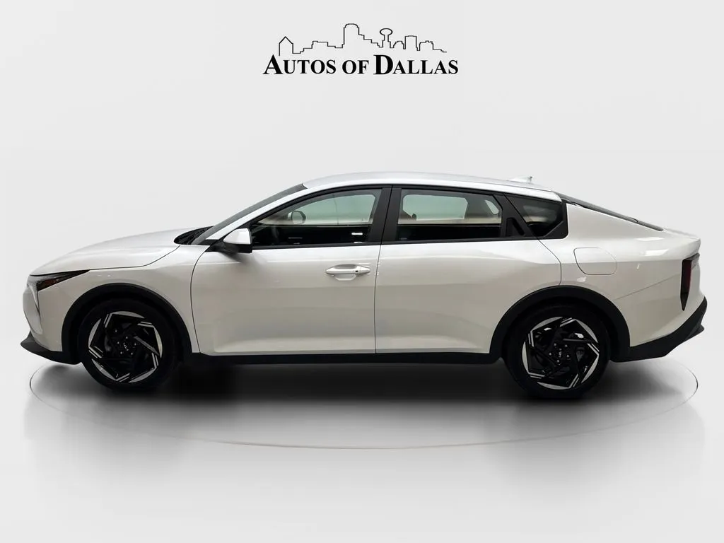 2025 Kia K4 EX - Photo 19