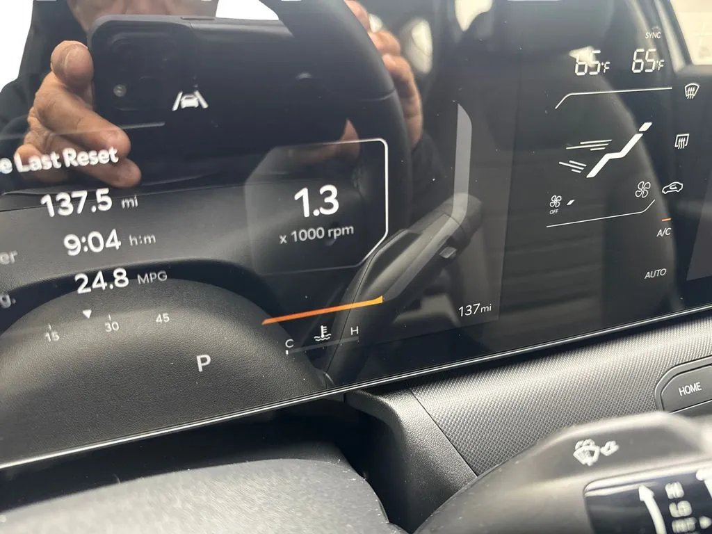 2025 Kia K4 EX - Photo 60
