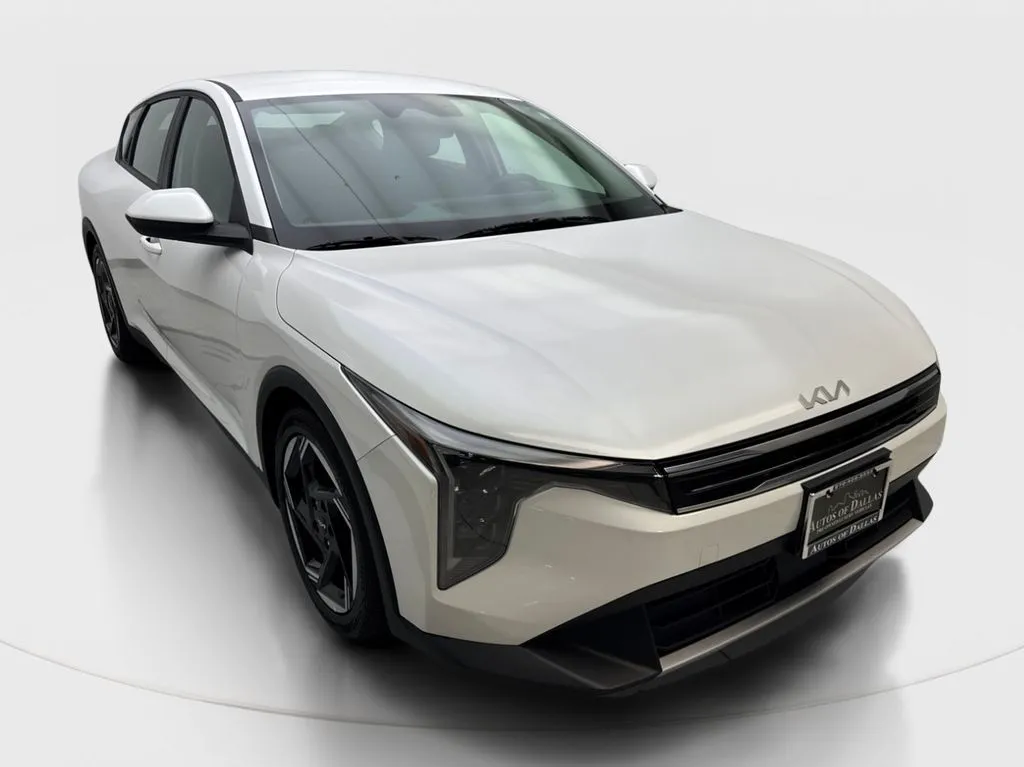 2025 Kia K4 EX - Photo 6