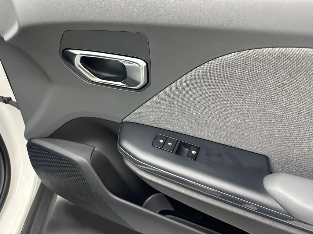 2025 Kia K4 EX - Photo 49