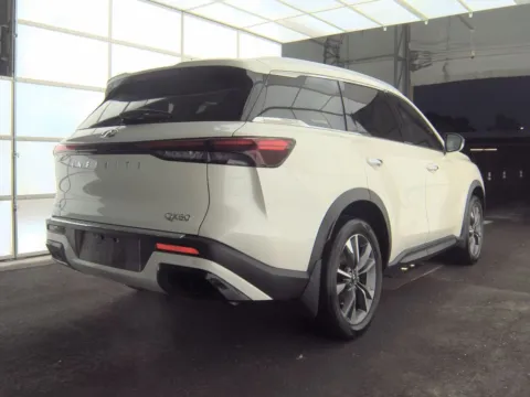 Photos of 2023 INFINITI QX60 LUXE NAV,CAM,SUNROOF,HTD STS,BLIND SPOT,3RD ROW for sale in Irving, TX at Autos of Dallas - Irving