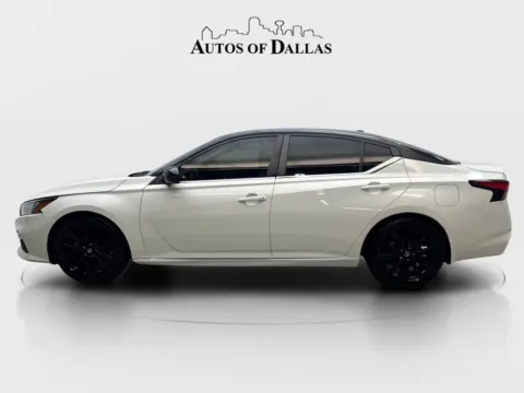 More photos of 2022 Nissan Altima 2.5 SR at Autos of Dallas - Irving, TX