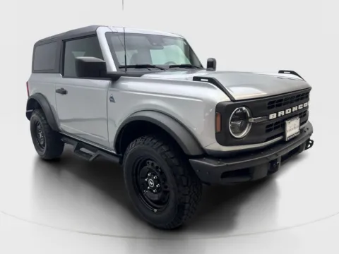 More photos of 2022 Ford Bronco Black Diamond at Autos of Dallas - Irving, TX