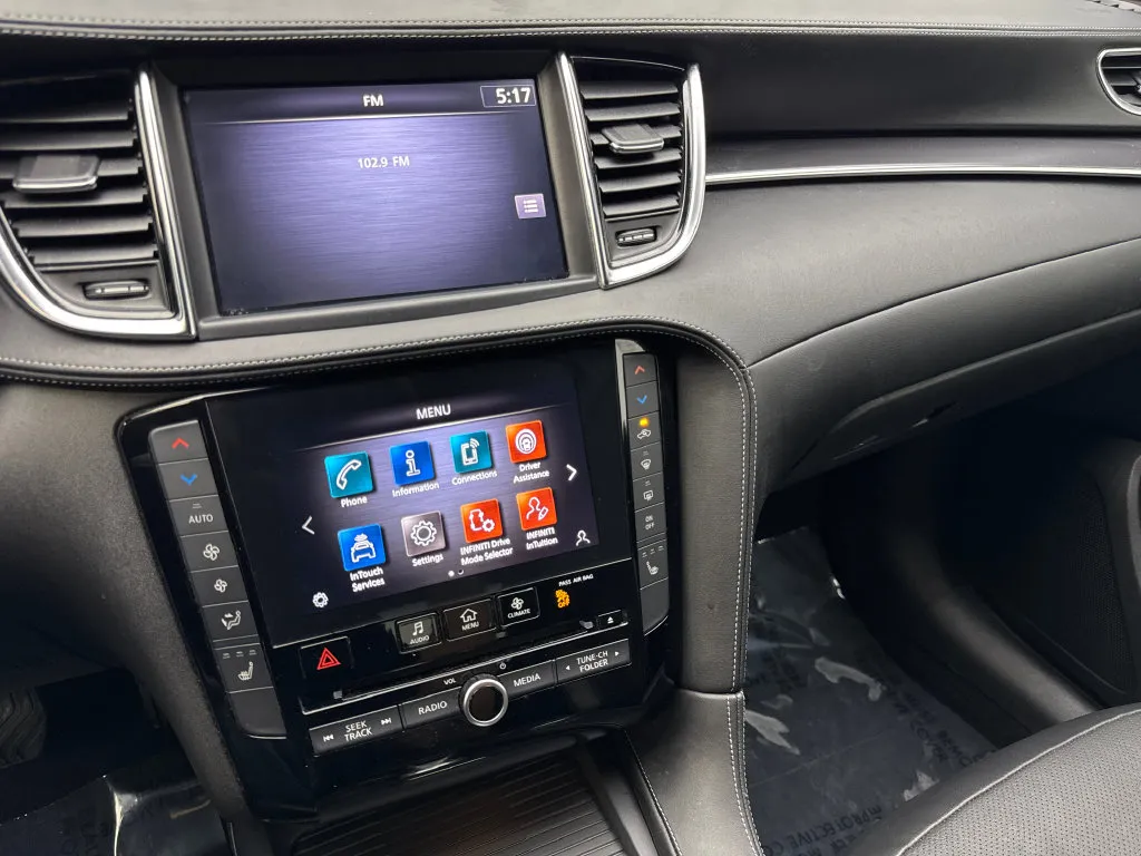 Infiniti QX55 photo 61