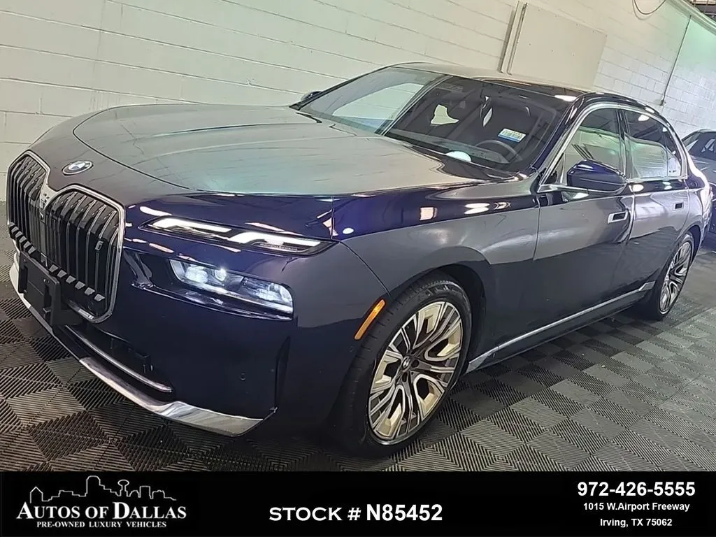 Blue 2023 BMW i7 xDrive60 for sale in Irving, TX