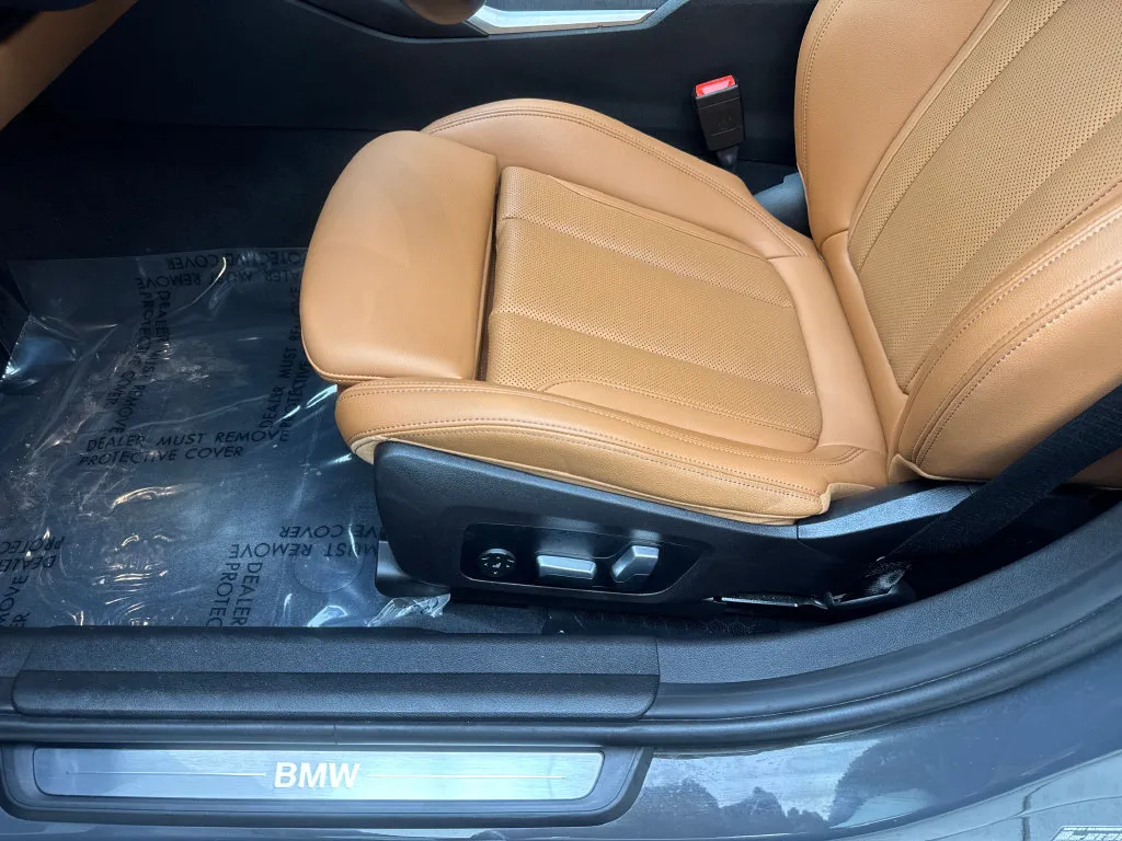 BMW 3 Series photo 29