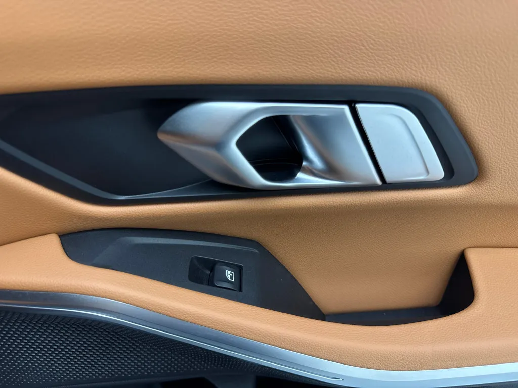BMW 3 Series photo 46