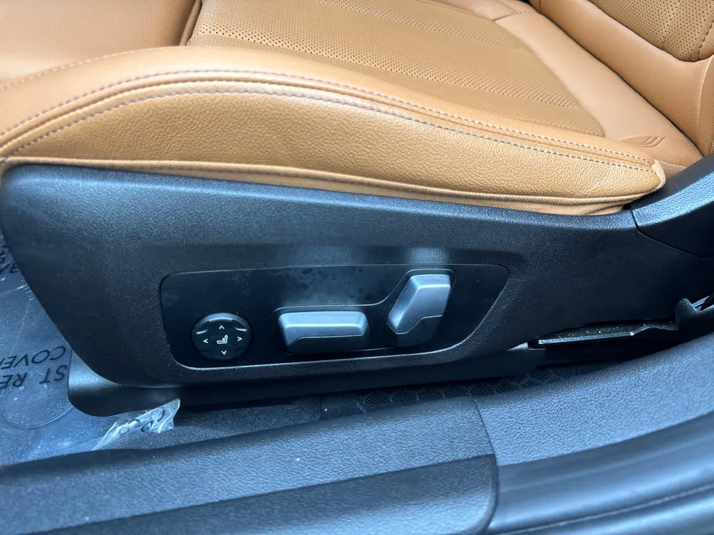 BMW 3 Series photo 33