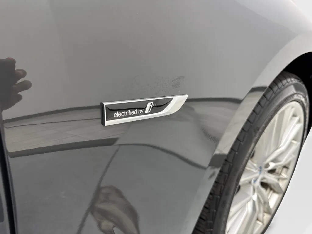 BMW 3 Series photo 27