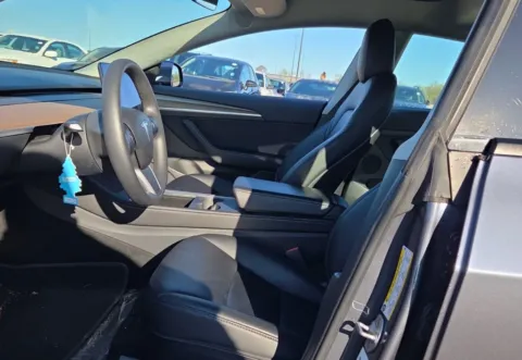More photos of 2022 Tesla Model 3 Performance at Autos of Dallas - Irving, TX
