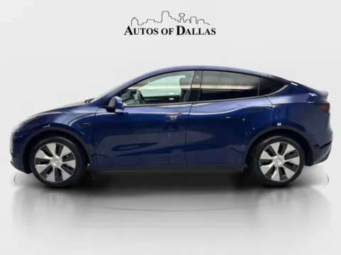 More photos of 2023 Tesla Model Y Long Range at Autos of Dallas - Irving, TX
