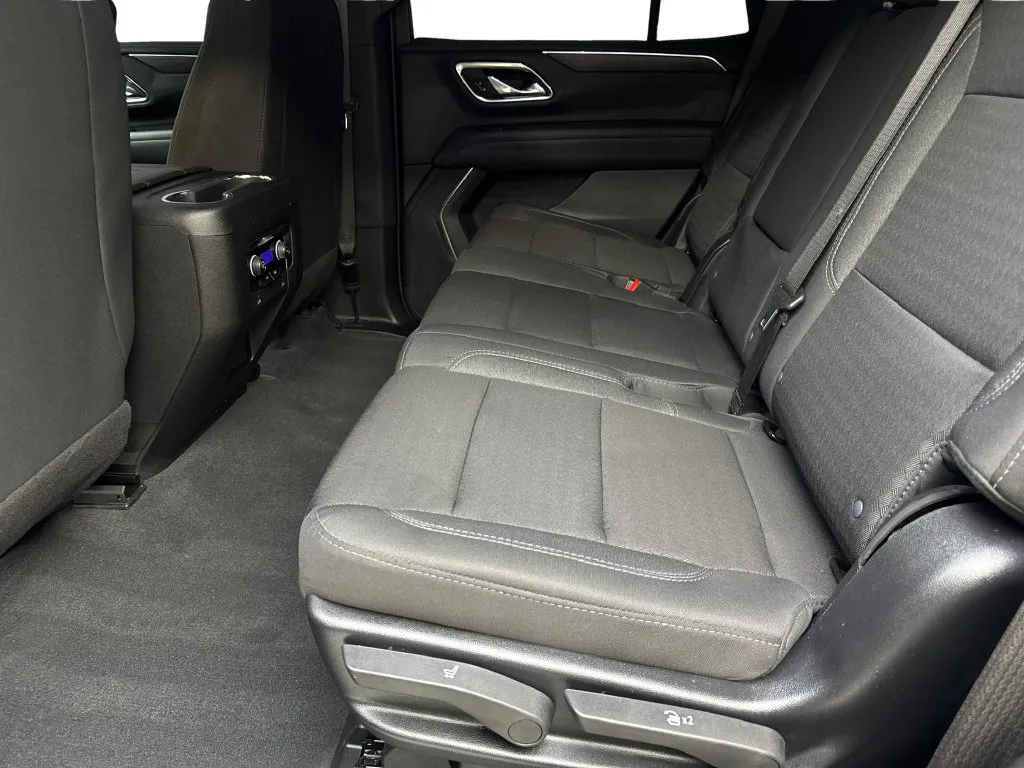 Chevrolet Tahoe photo 33