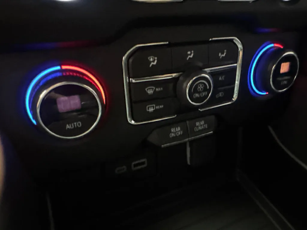 Chevrolet Tahoe photo 72
