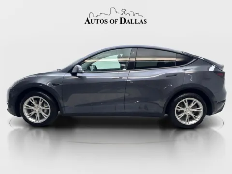 More photos of 2020 Tesla Model Y Long Range at Autos of Dallas - Irving, TX