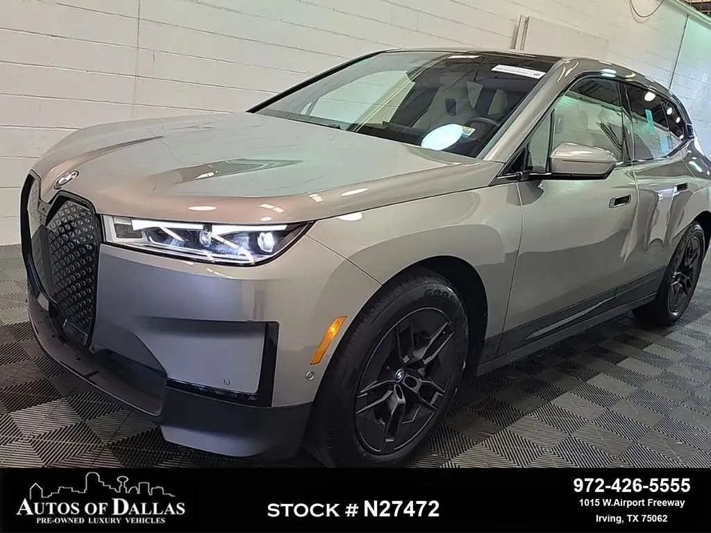2024 BMW iX xDrive50's photo