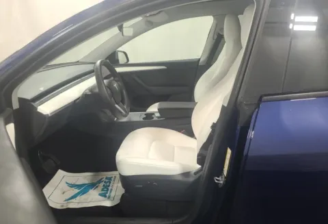 More photos of 2023 Tesla Model Y Long Range at Autos of Dallas - Irving, TX