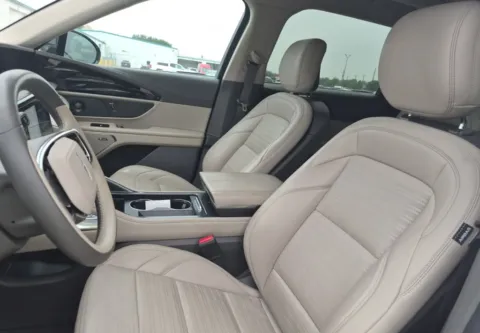 More photos of 2025 Lincoln Nautilus Reserve at Autos of Dallas - Irving, TX