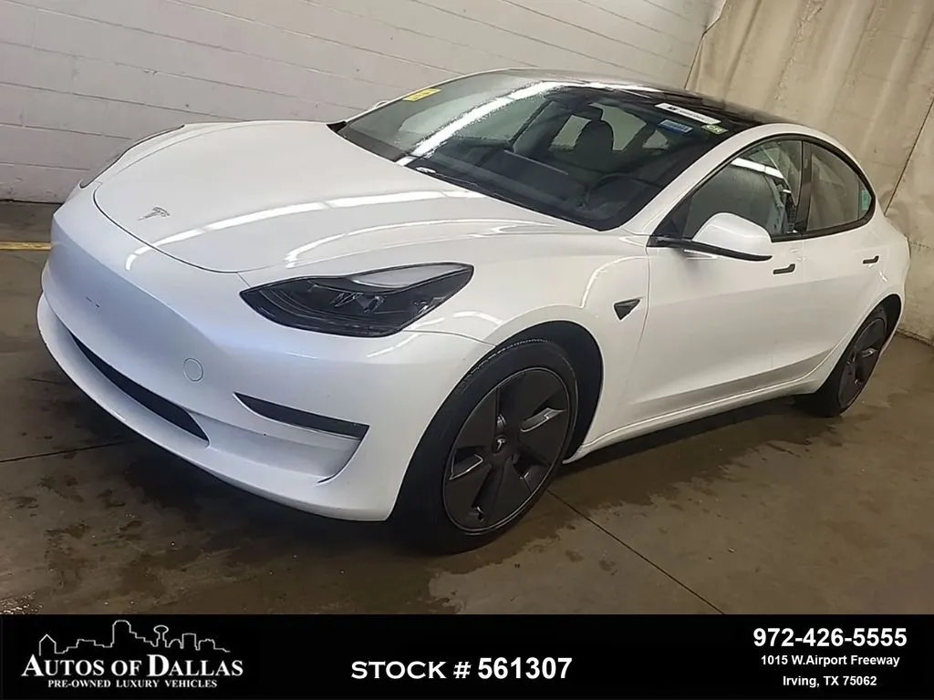 2023 Tesla Model 3 -'s photo