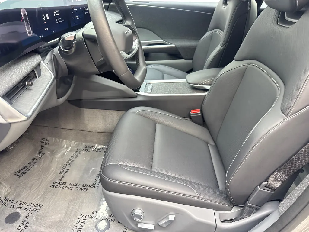 Lucid Air photo 27