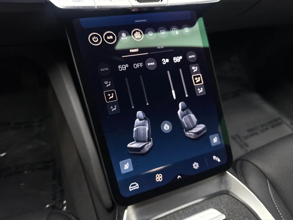 Lucid Air photo 69
