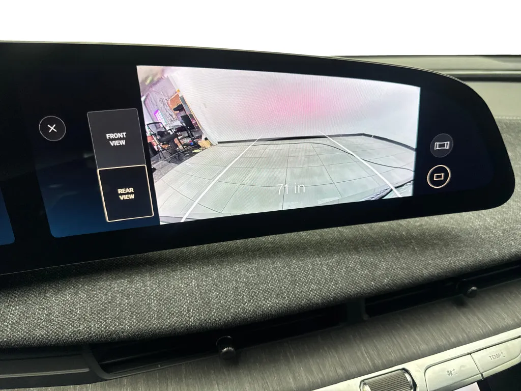 Lucid Air photo 66