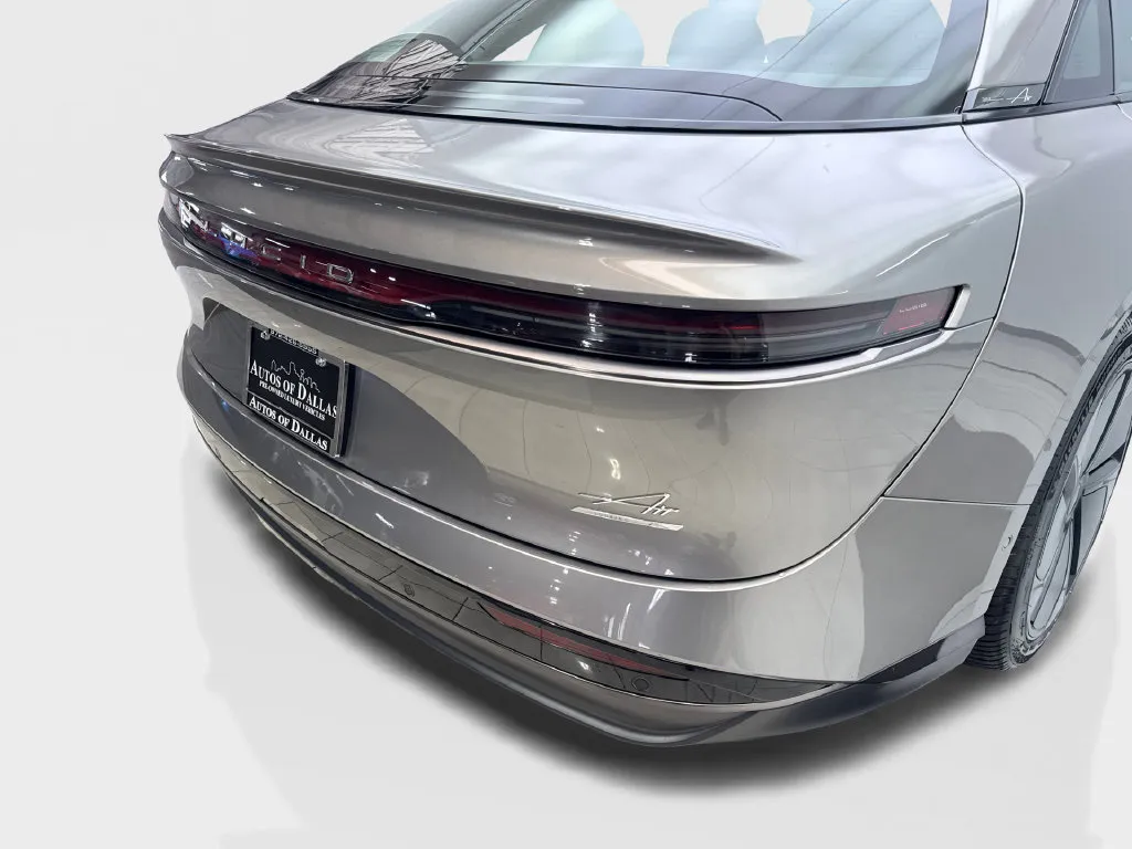 Lucid Air photo 20