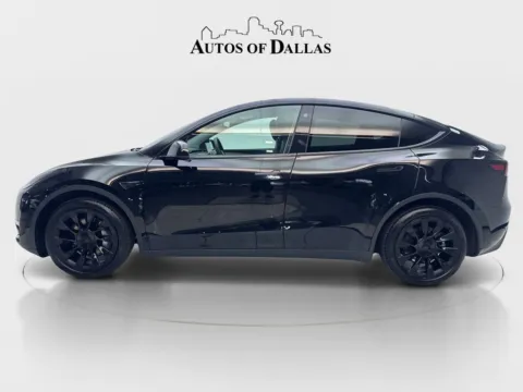 More photos of 2023 Tesla Model Y Long Range at Autos of Dallas - Irving, TX