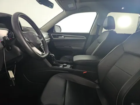 More photos of 2022 Volkswagen Atlas 3.6L V6 SE w/Technology at Autos of Dallas - Irving, TX